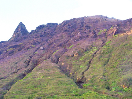 	Les flancs du volcan	